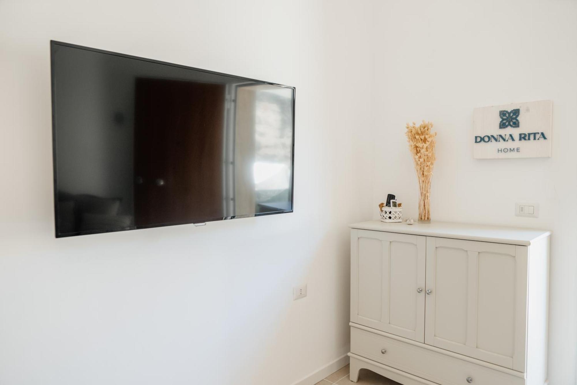 Donna Rita Apartment Monopoli Bagian luar foto